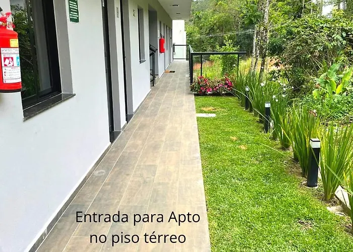 Refúgio Praia Lagoinha Ubatuba-SP Condomínio Samola apto 07